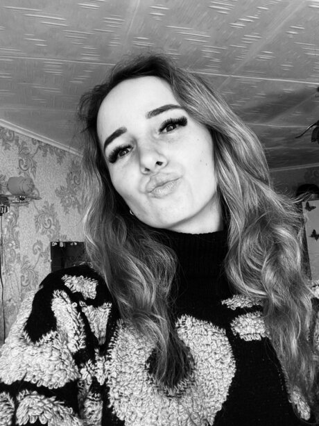 Bedkerry model sexy photos