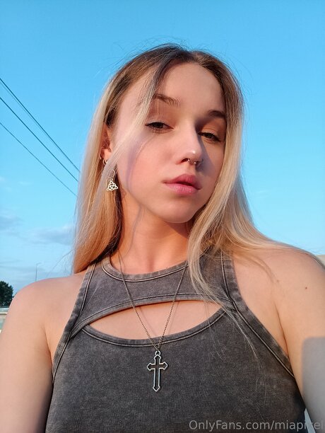 Miapixel adult star photos