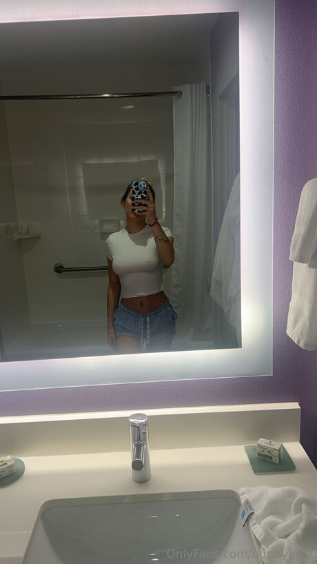 Bunnykirst pornographic star archive