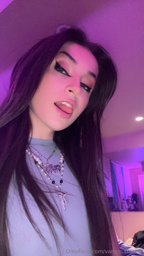 Vanessamainz star adult photo