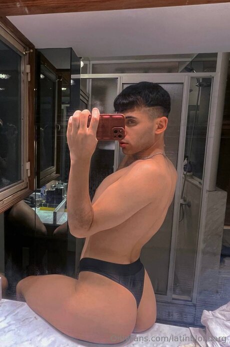 Latinblondarg model art images