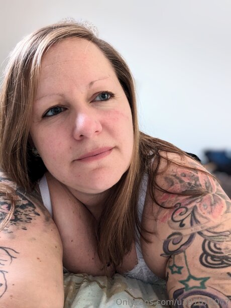 U381070047 naked pornstar images