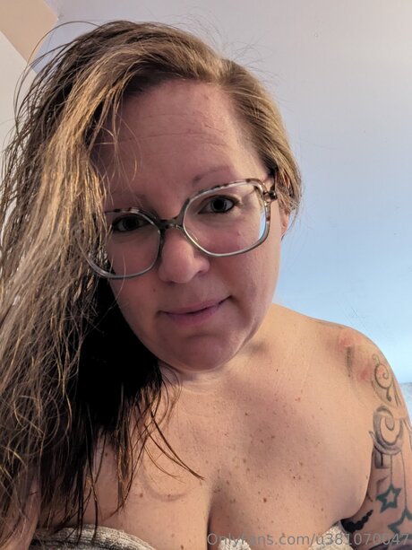 U381070047 pornstar naked photo