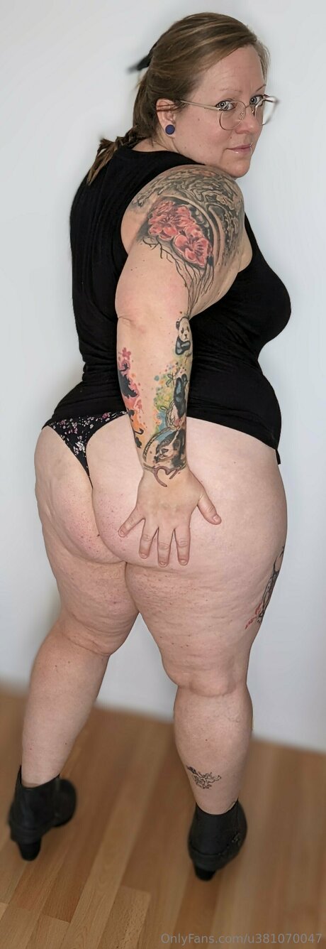 U381070047 hd pornstar photo