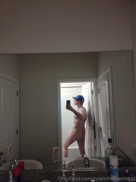 Ryanritethemood best model pics