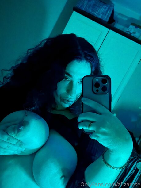 Alizarose star nudes pictures