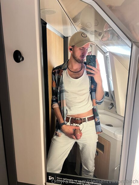 Victorobitch high quality pornstar images