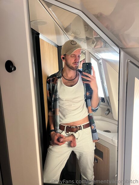 Victorobitch top actress images