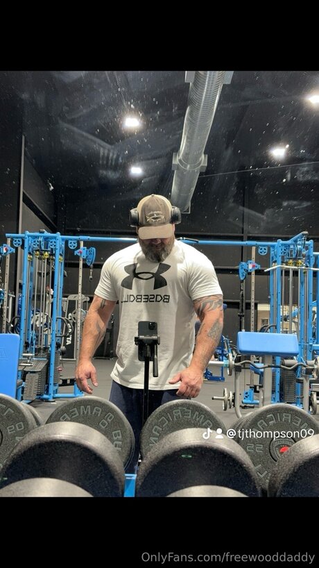 Freewooddaddy nudes model pics