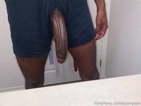 Sunnyszn free pornstar image