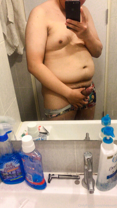 Meenoill star erotic pictures