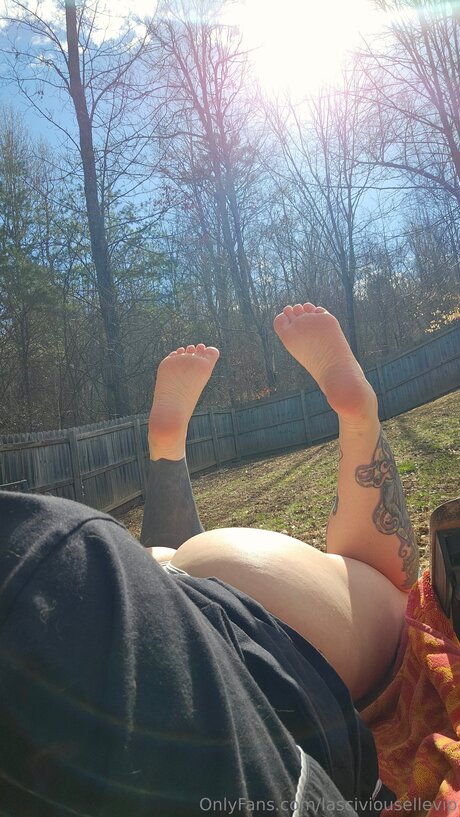 Lasciviousellevip nude model images