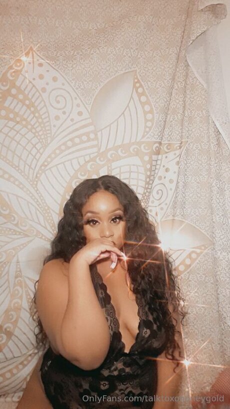 Talktoxohoneygold perfect star pic