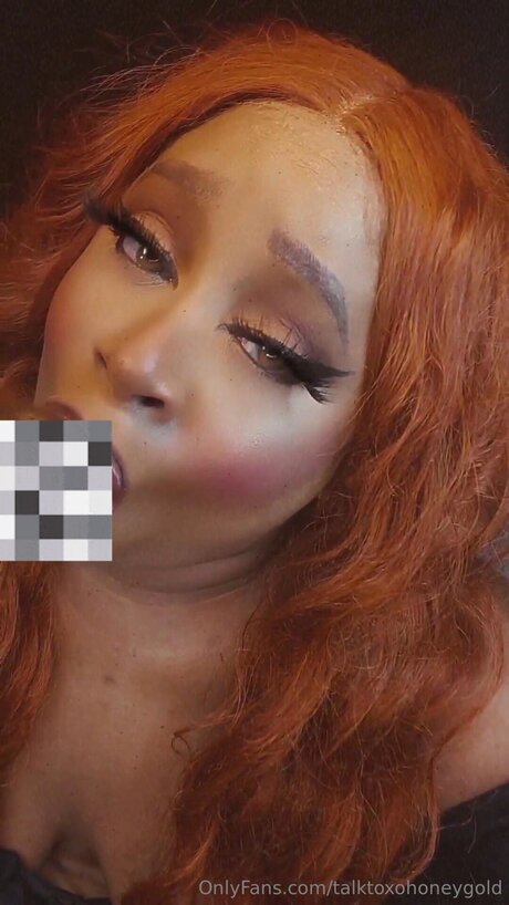 Talktoxohoneygold art model img