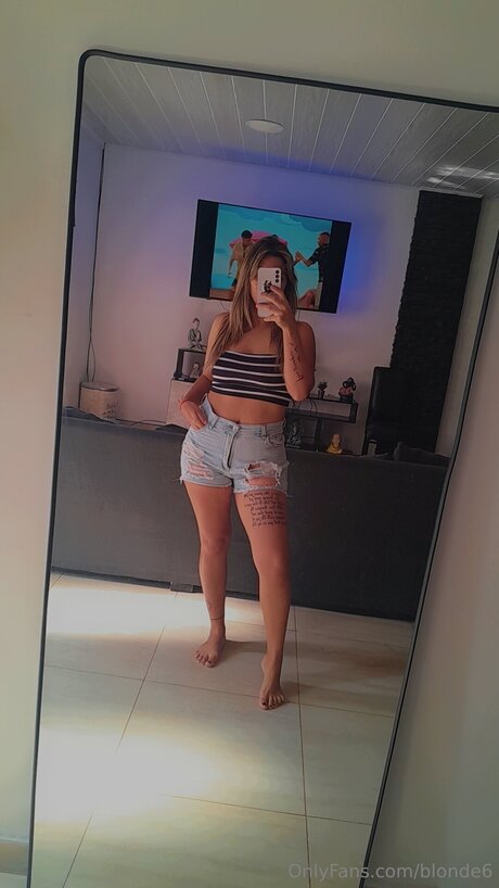 Blonde6 porn star photo