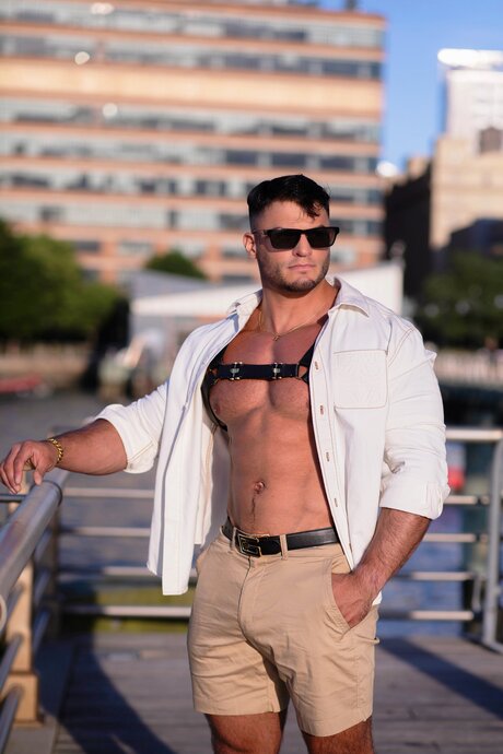 Axelrockham model nude pictures