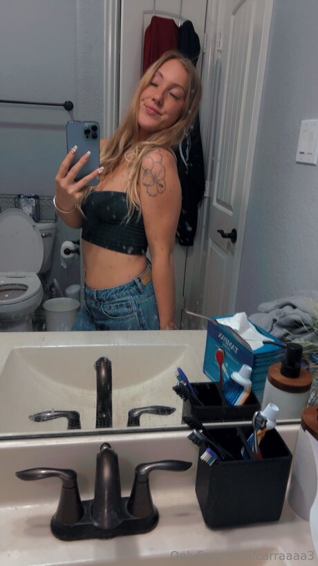 Carraaaa3 nudes model pictures