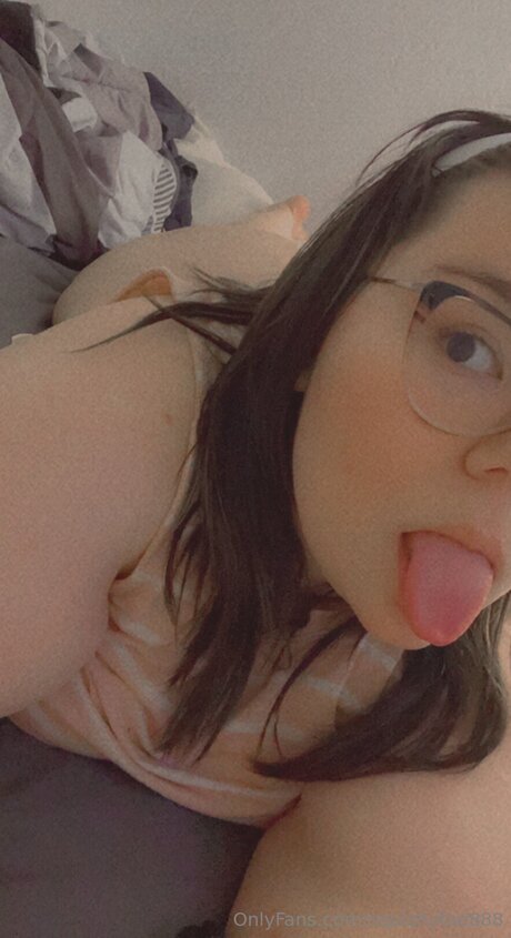 Squishyfae888 xxx pornstar image