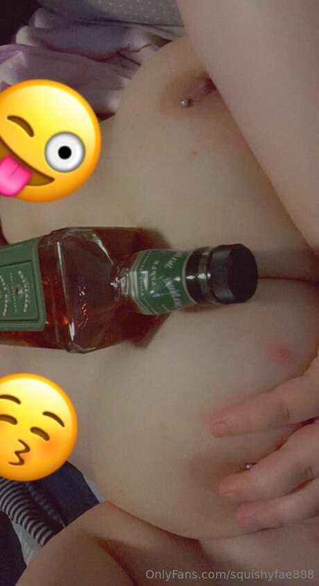 Squishyfae888 erotic pornstar images