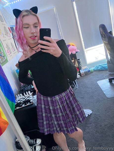 Foxy Femboyyy model naked archive