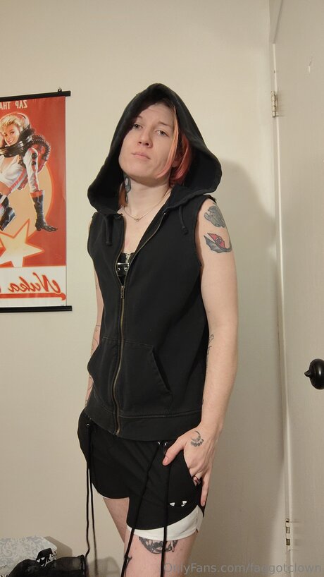 Faggotclown erotic star img