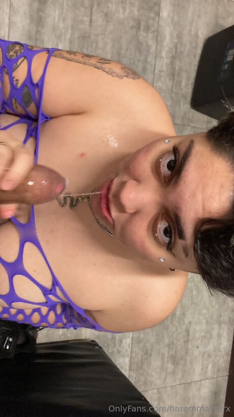 Haremmasterx nude actress pictures