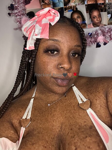 Freckledfantasy5 xxx model image