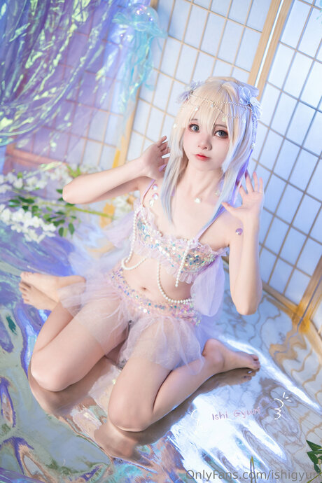 Ishigyuri model art gallery