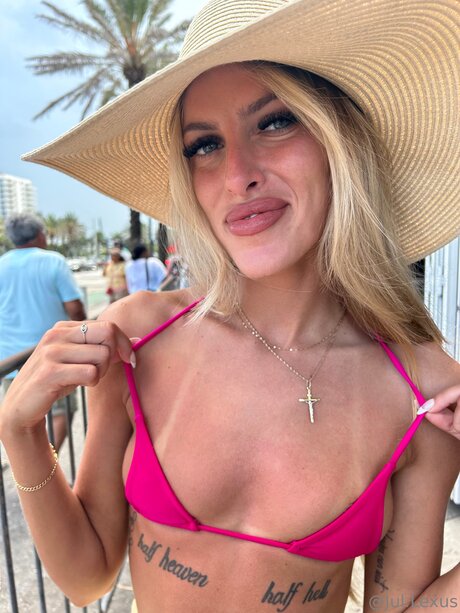 Jul Lexus nudes star img