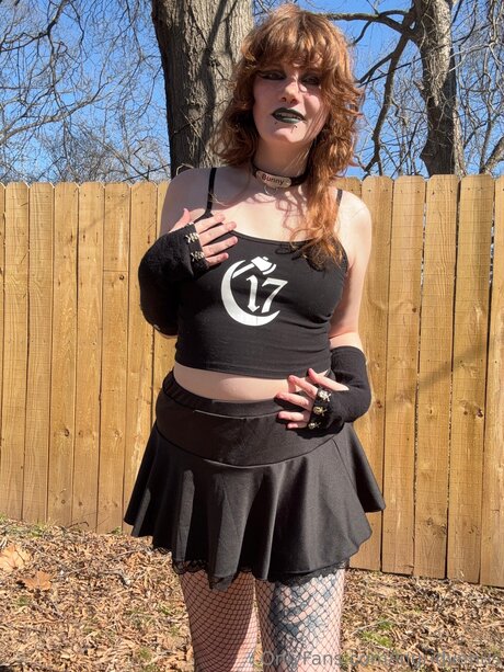 Ingridlazuli porn model archive