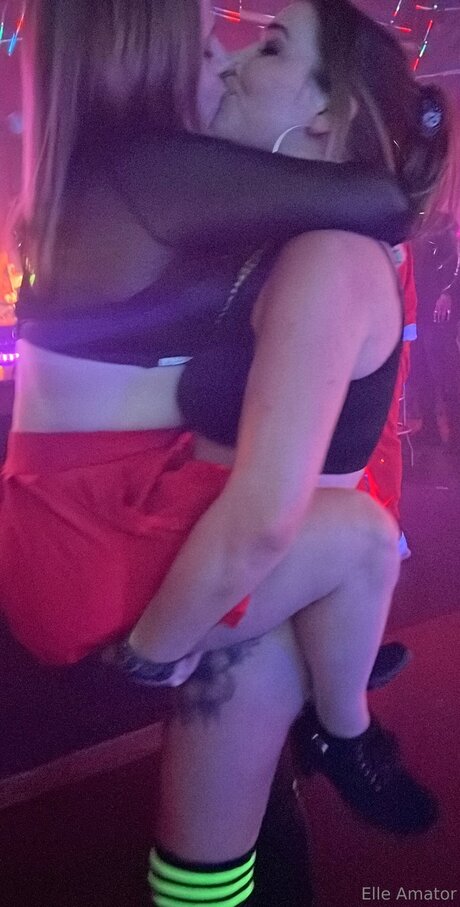 Elleamator beautiful model images