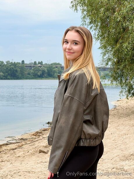 Sugoibarbiee high quality pornstar photo