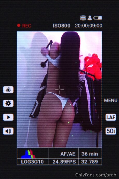 Arahi pornstar photo