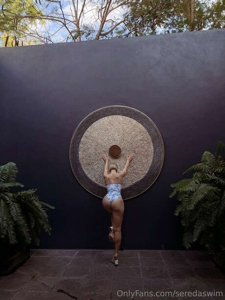 Seredaswim sexy pornstar pictures
