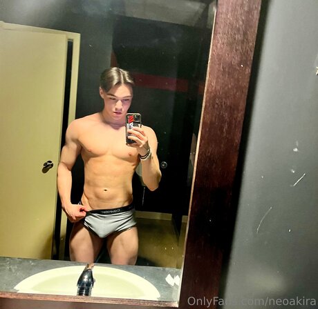 Neoakira star best pics