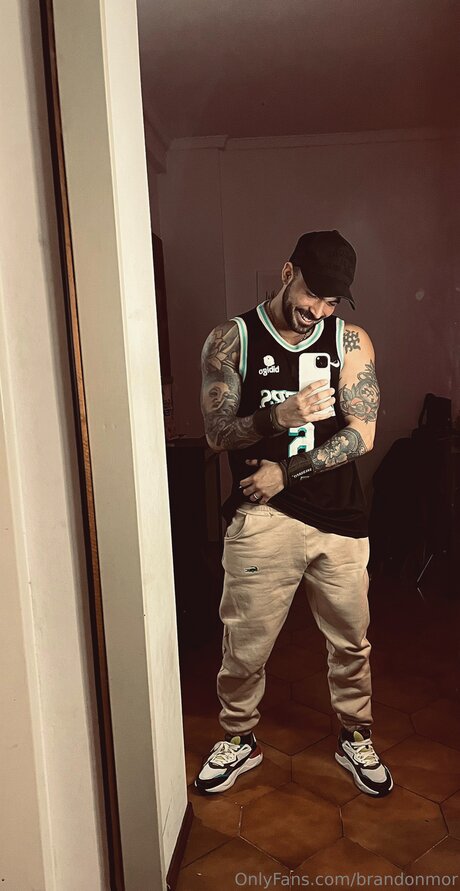 Brandonmor naked pornstar pic