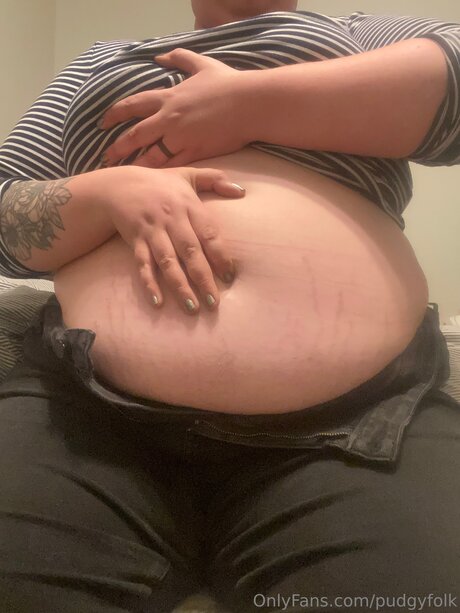 Pudgyfolk star nude pics