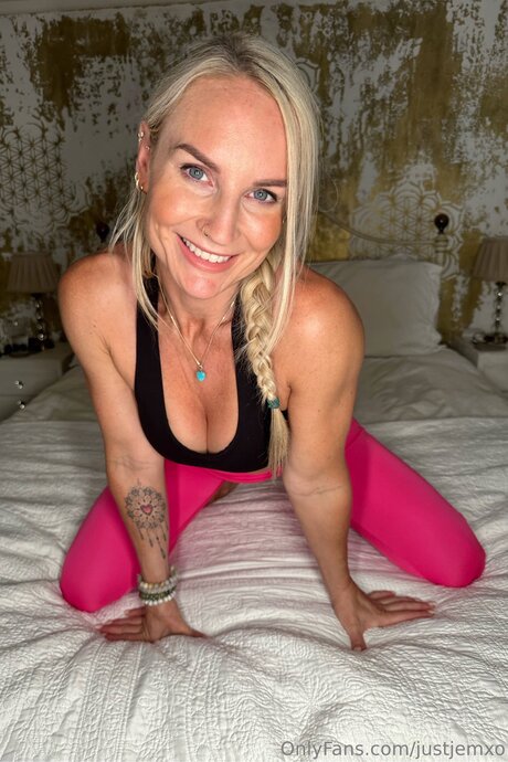 Jemanddazfree hot star photo