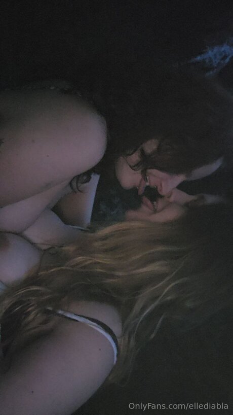 Ellediabla pornstar adult image