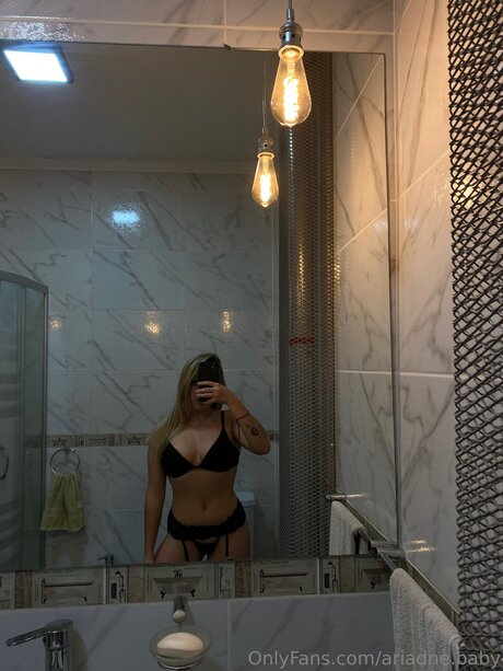 Ariadne Baby star erotic img