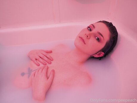 Peepeach porn actress pic