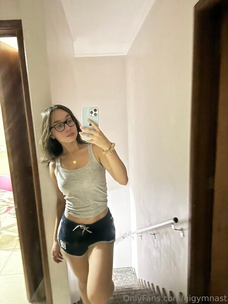 Gigymnast porn model pictures