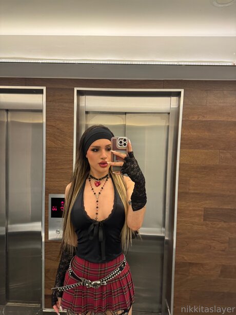 Nikkitaslayer sex star pic