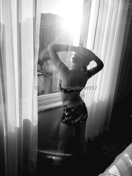 Sailboat957 beautiful model picture