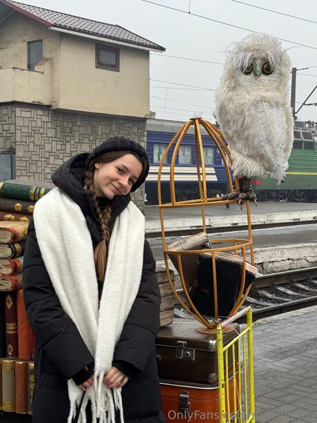 Miaabloom sexy pornstar photo