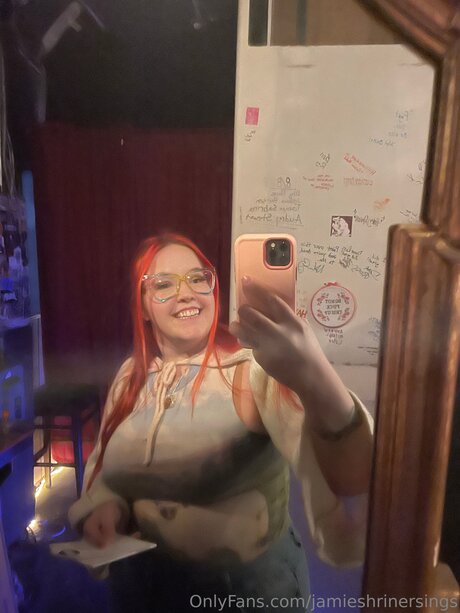 Jamieshrinersings model naked gallery