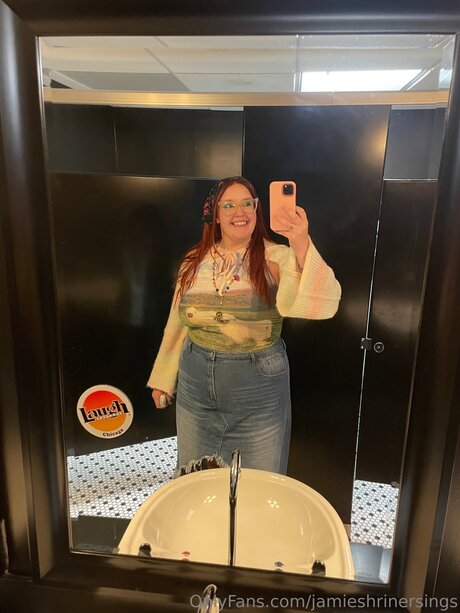 Jamieshrinersings nice actress pictures