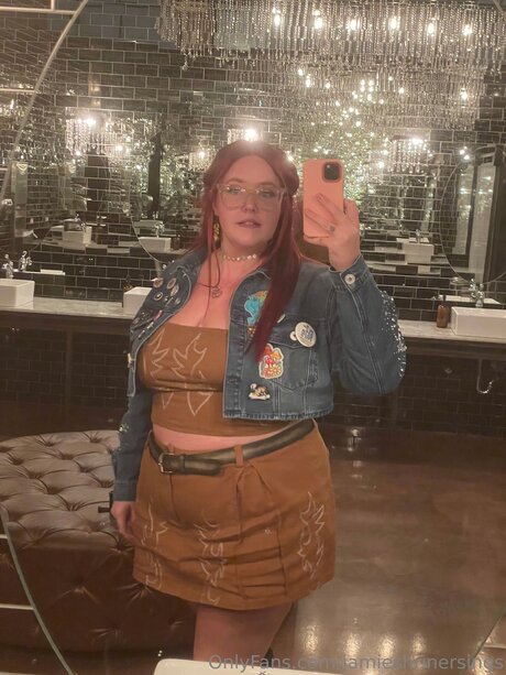 Jamieshrinersings model nice img