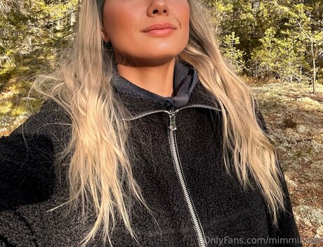 college girl onlyfans adult photos