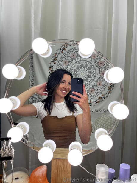 Uncensoredbrit beautiful star photo